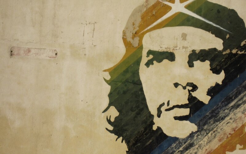 Che Guevara mural on wall