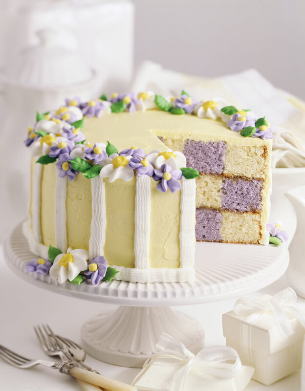 checkered cake with flowers