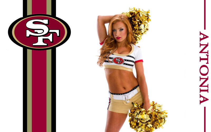 Cheerleader with Pom-poms — Gold