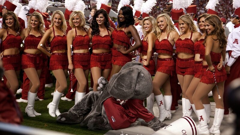 Cheerleaders and Mascot