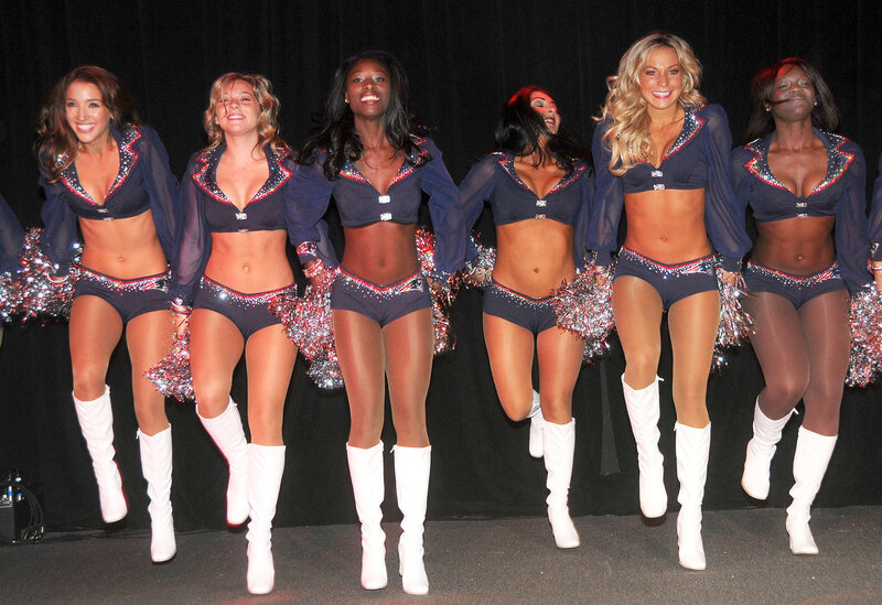Cheerleaders on Stage — Blue
