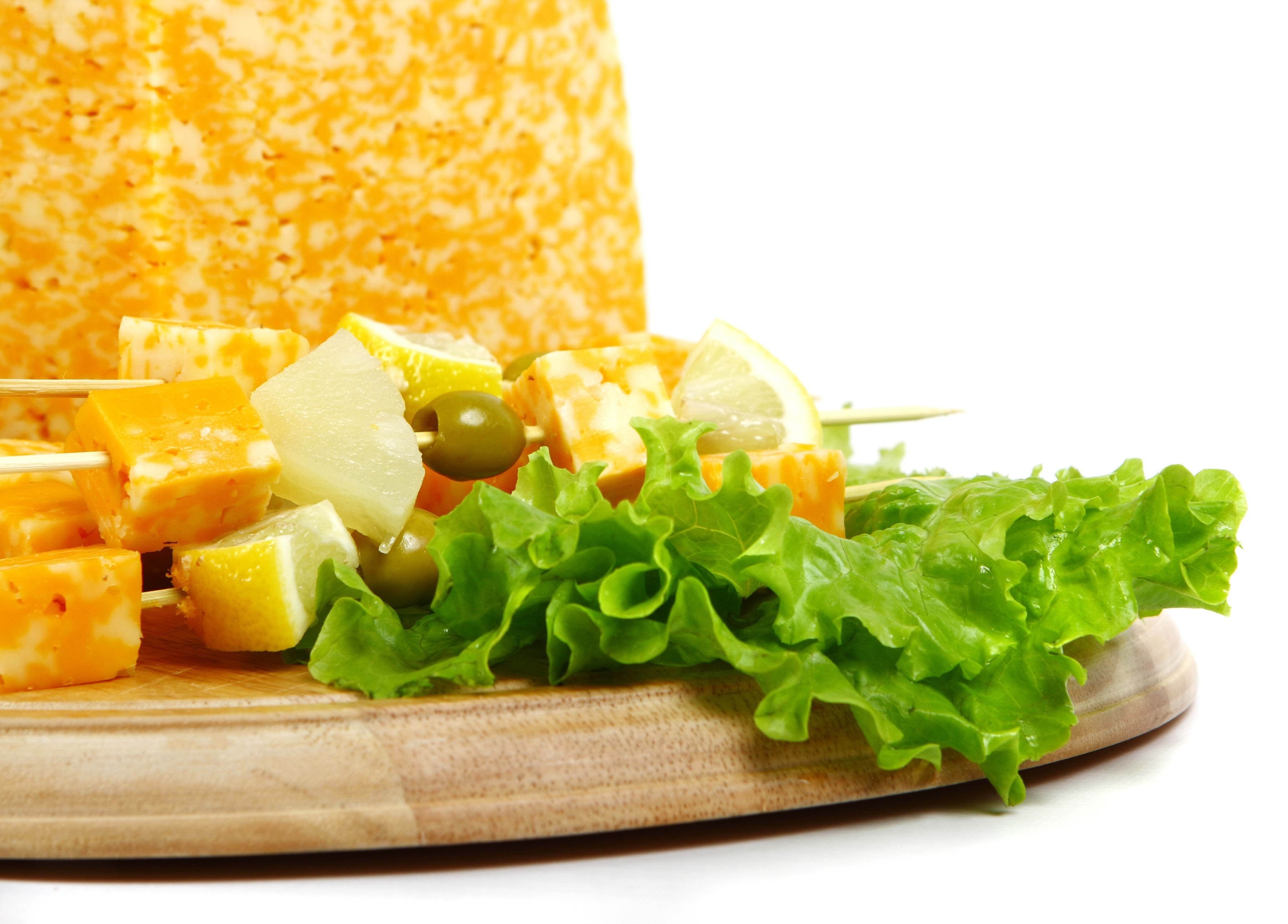 Cheese and vegetable skewers