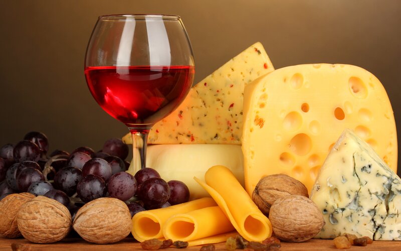 Cheese and Wine Arrangement — Yellow, Rich