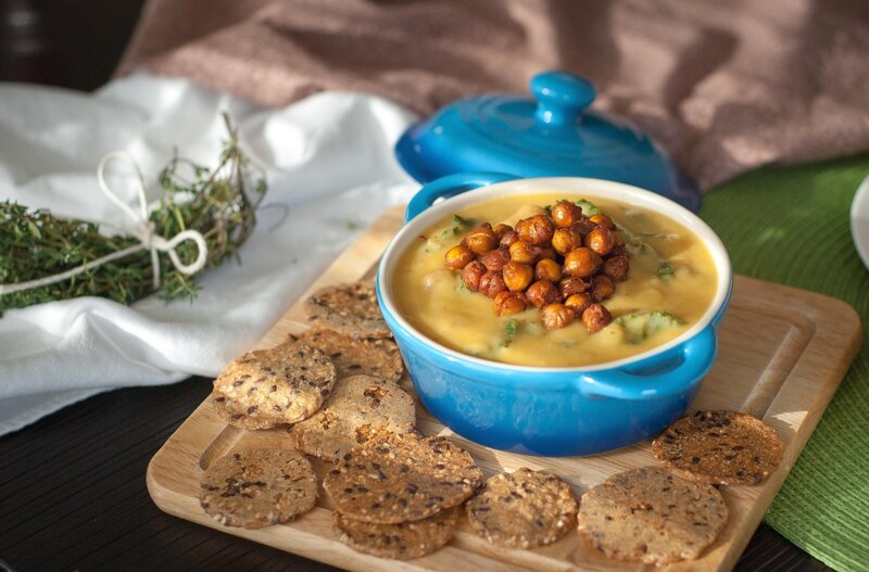 Cheese Dip with Crackers