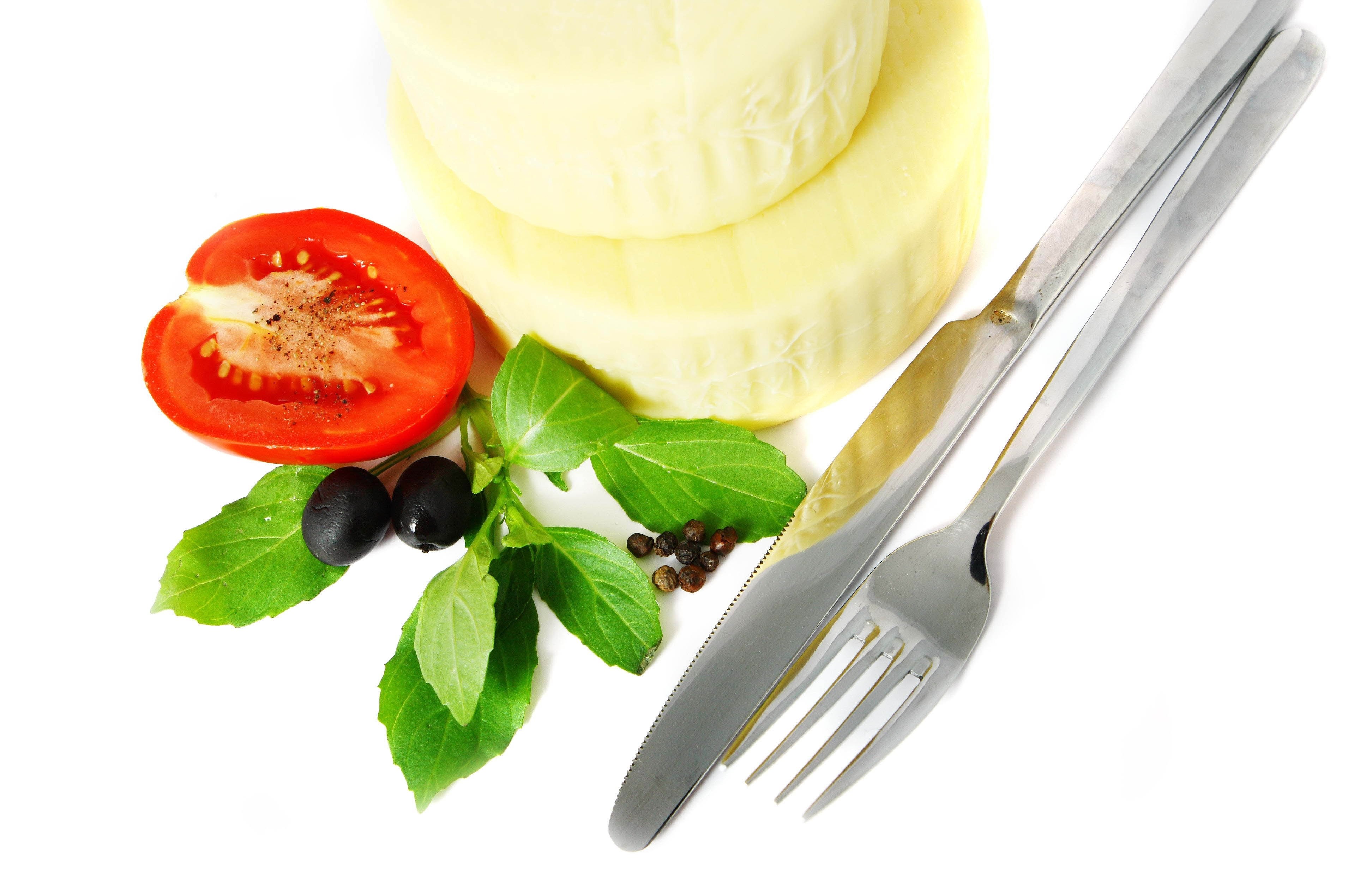 Cheese with tomato and herbs