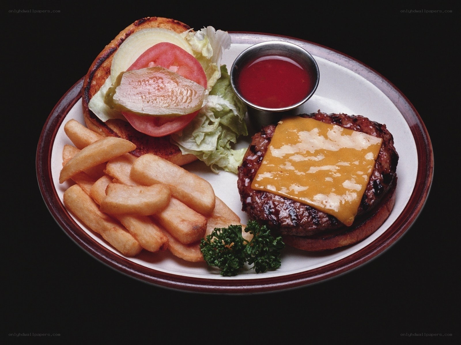 cheeseburger with fries