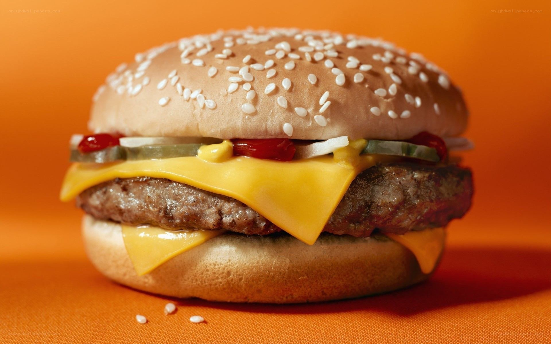 cheeseburger with sesame bun