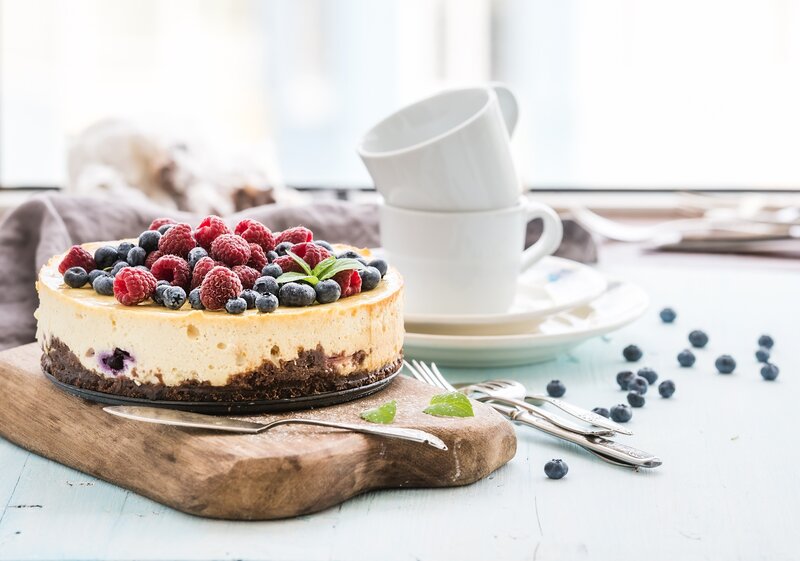 Cheesecake with Berries — White, Serene