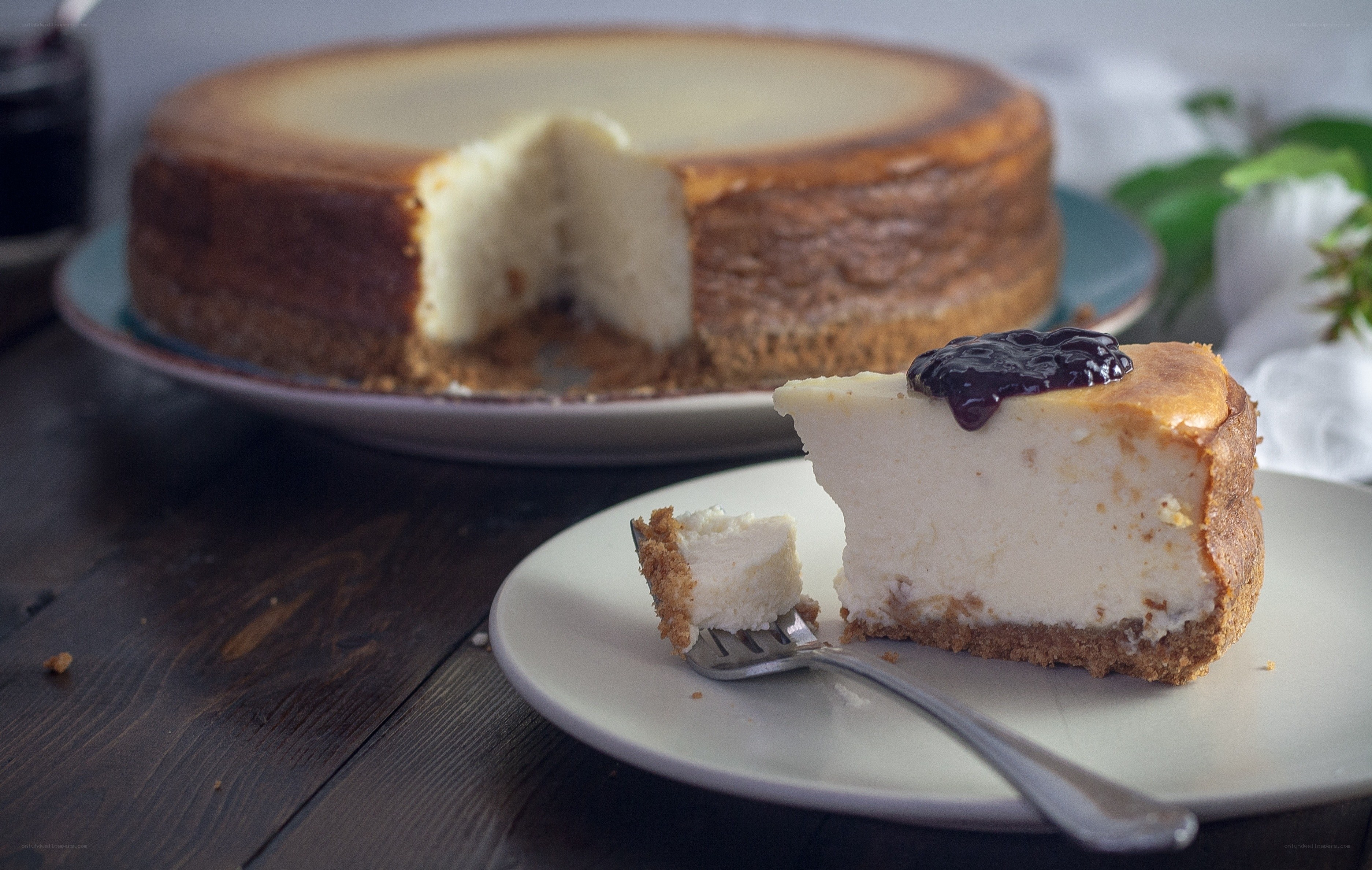 cheesecake with berry topping