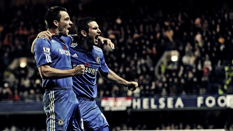 Chelsea players celebrate goal