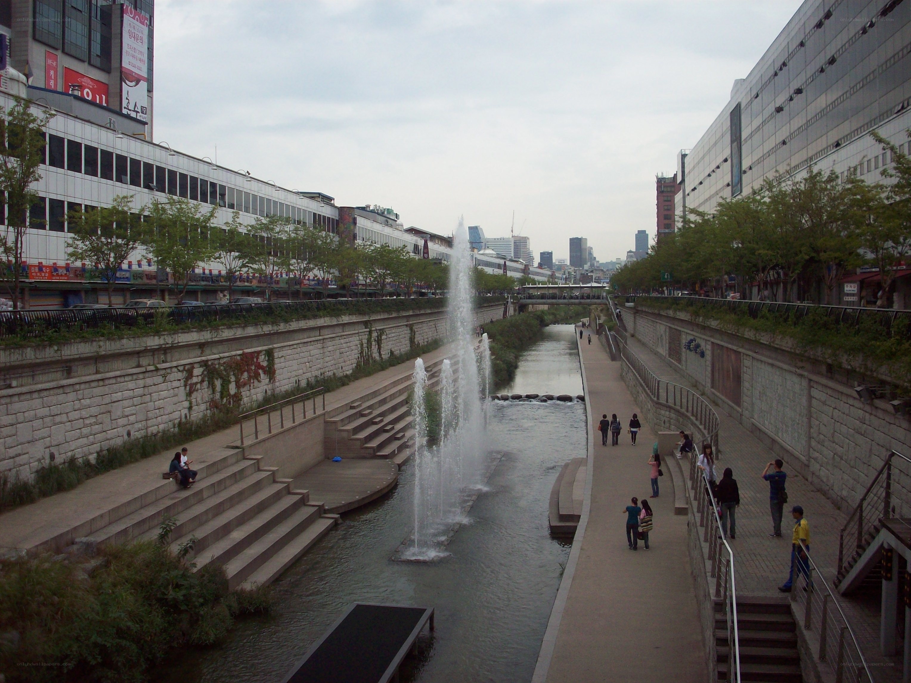 Cheonggyecheon Stream in Seoul
