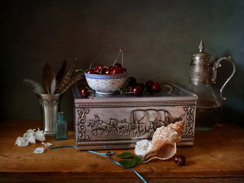 Cherries in a Bowl — Brown