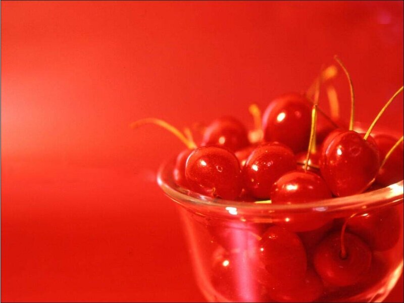 Cherries in a glass bowl