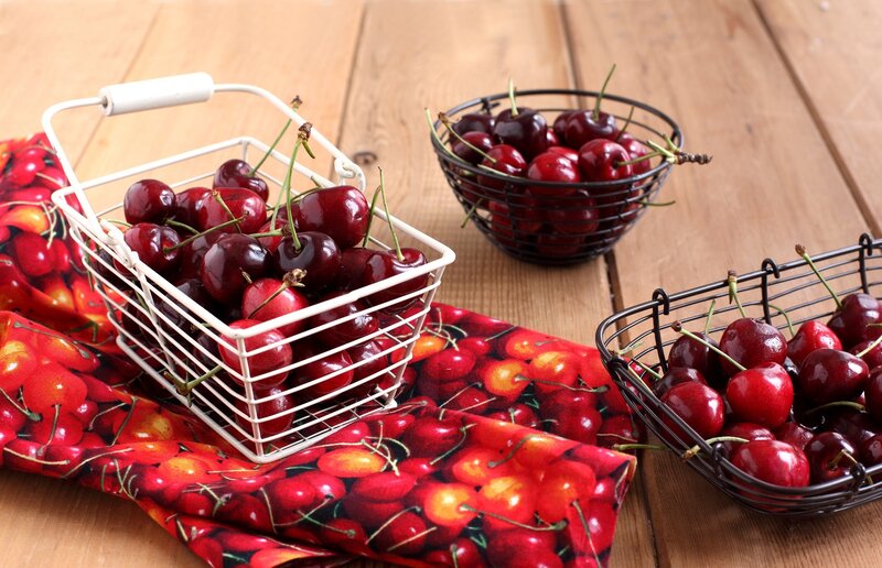 Cherries in Baskets — Red