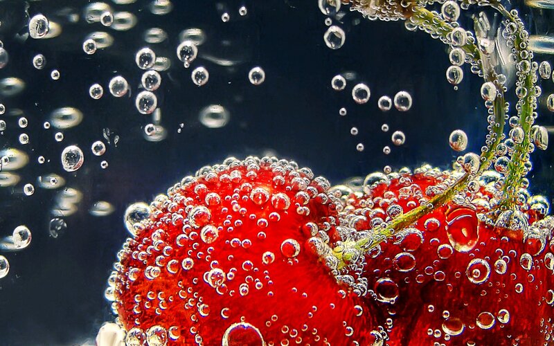 Cherries in Water — Red