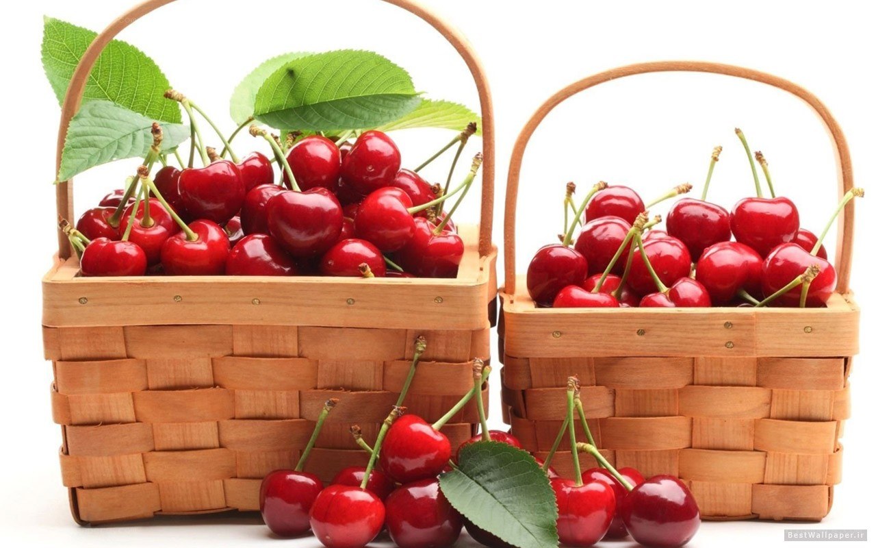 Cherries in wooden baskets