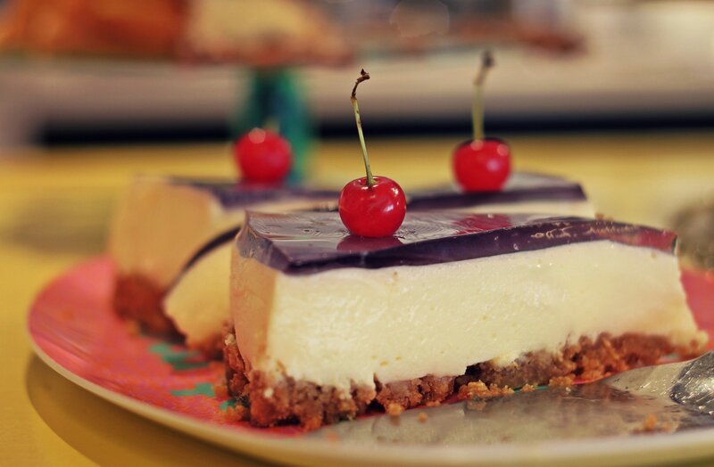 Cherry Cheesecake Slice — Yellow