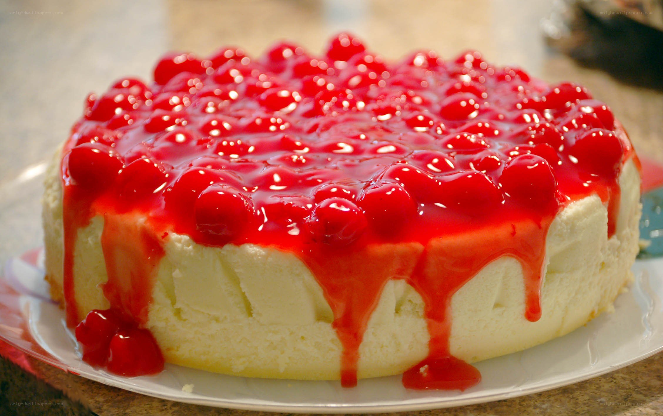 cherry cheesecake with glaze