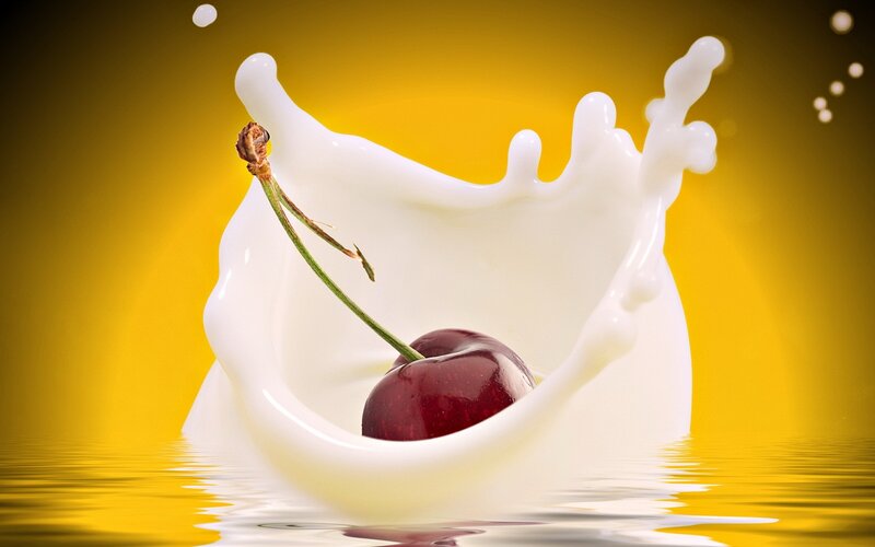 Cherry in Milk Splash — Yellow, Dynamic