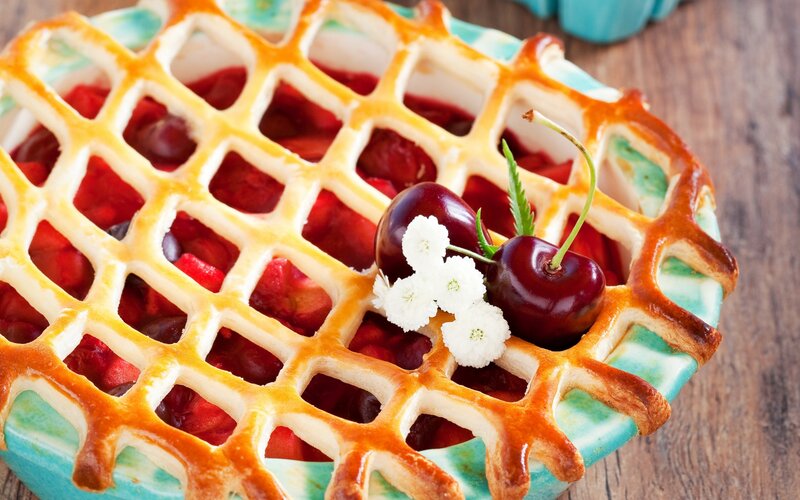 Cherry Pie with Lattice Crust — Red
