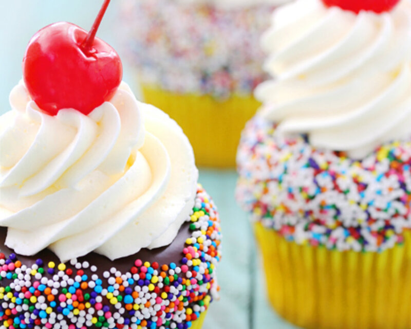 Cherry-topped Cupcakes — White