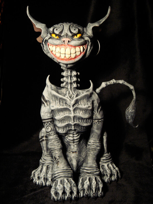 Cheshire Cat figurine sculpture