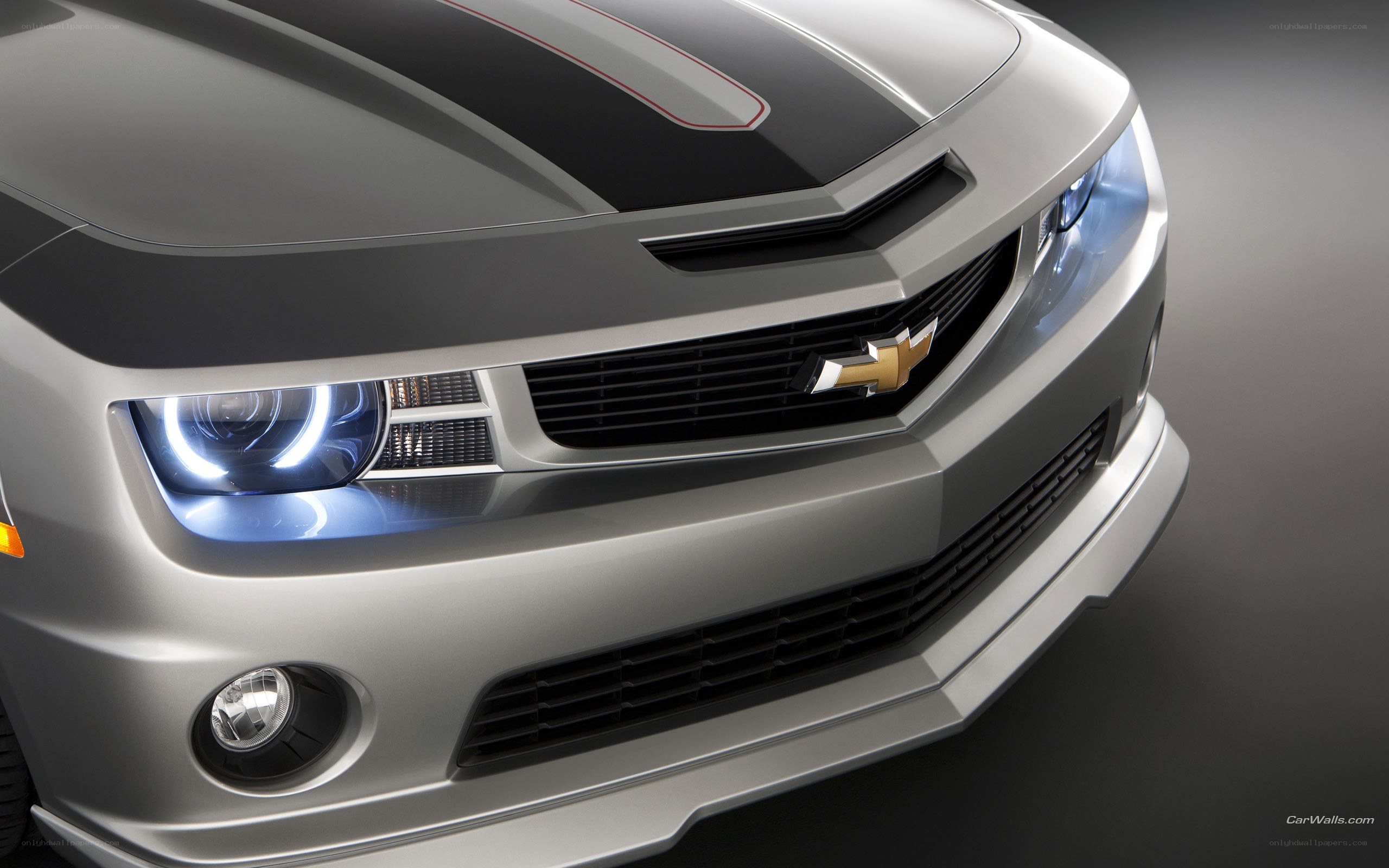 Chevrolet Camaro front view