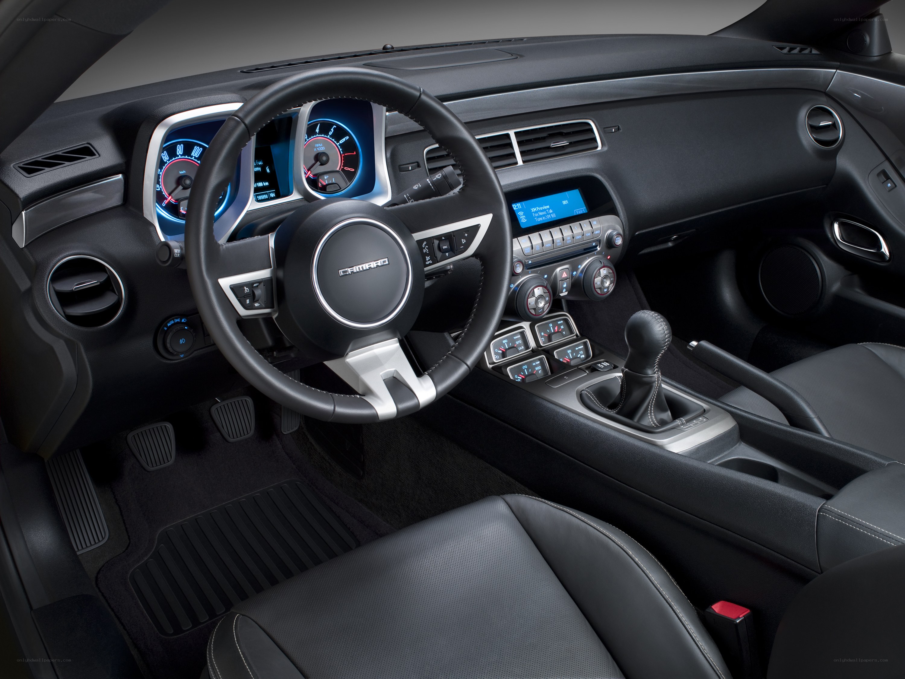 Chevrolet Camaro interior