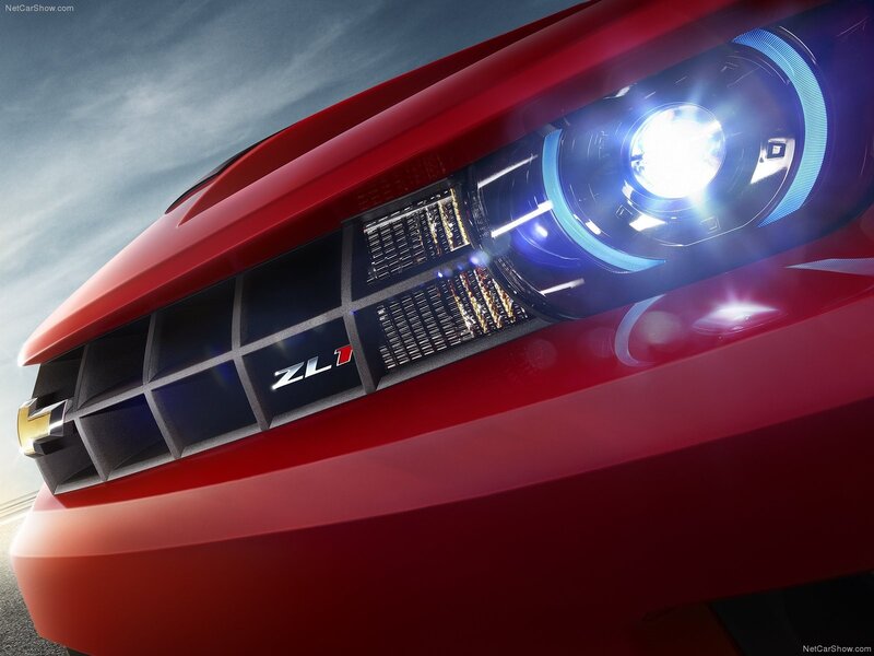 Chevrolet Camaro ZL1 front view