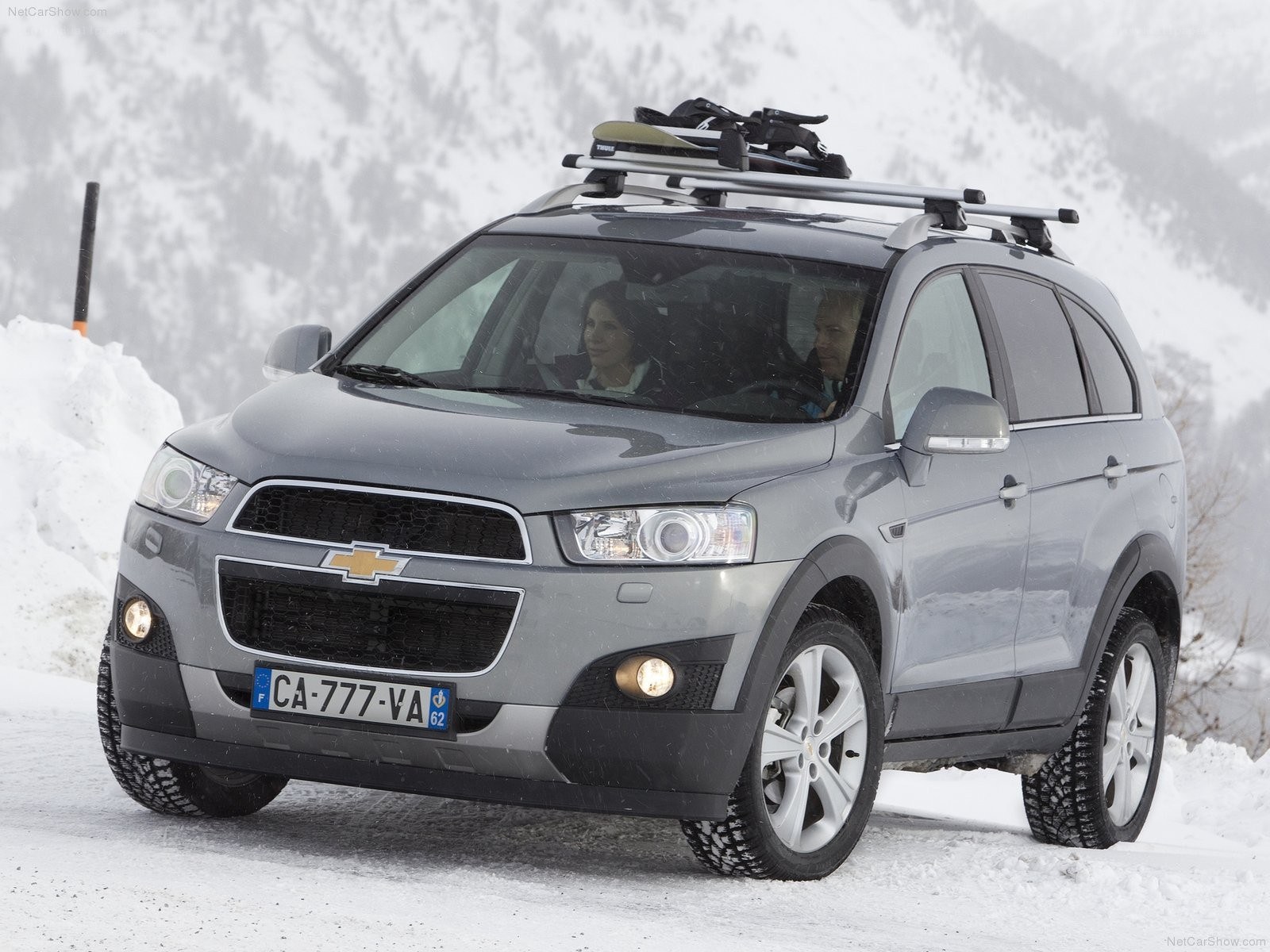 Chevrolet Captiva in snowy mountains