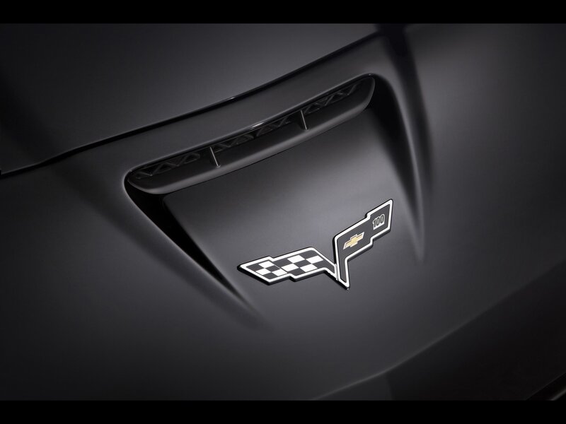 Chevrolet Corvette emblem