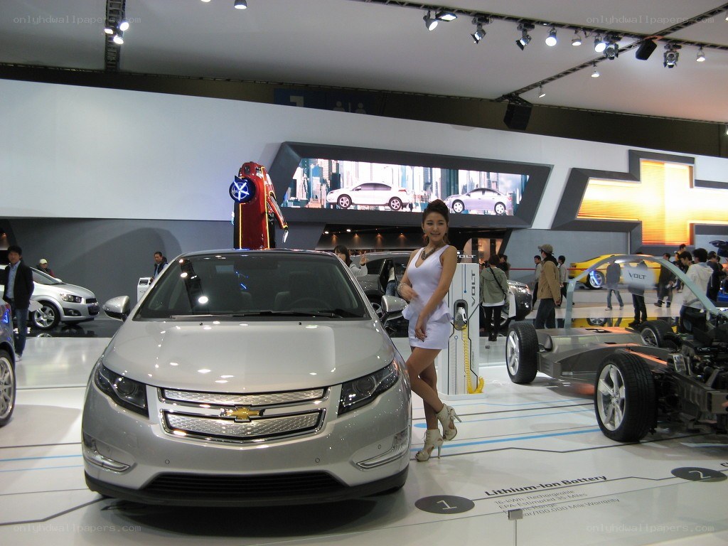 Chevrolet Volt at auto show
