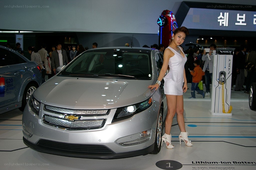 Chevrolet Volt at auto show
