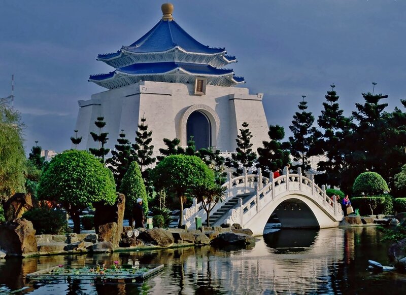 Chiang Kai-shek Memorial Hall — Blue, Serene