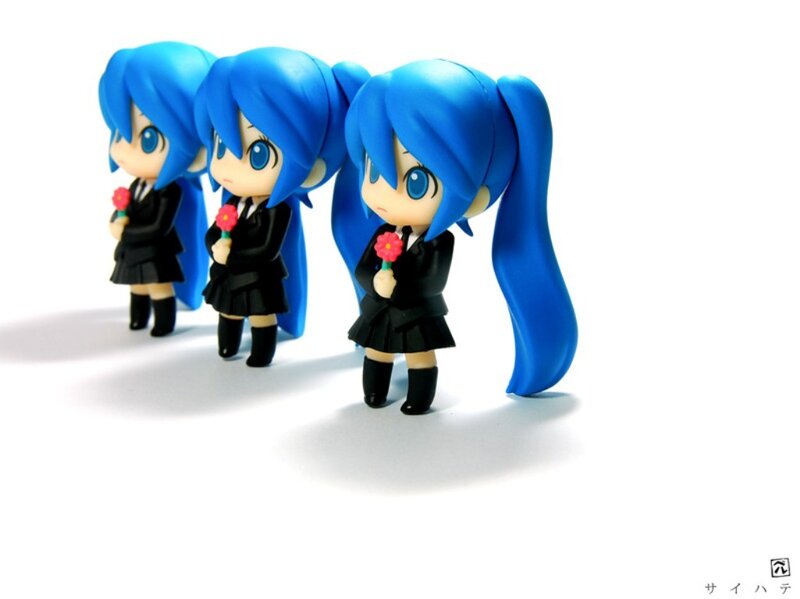 Chibi figures with flowers