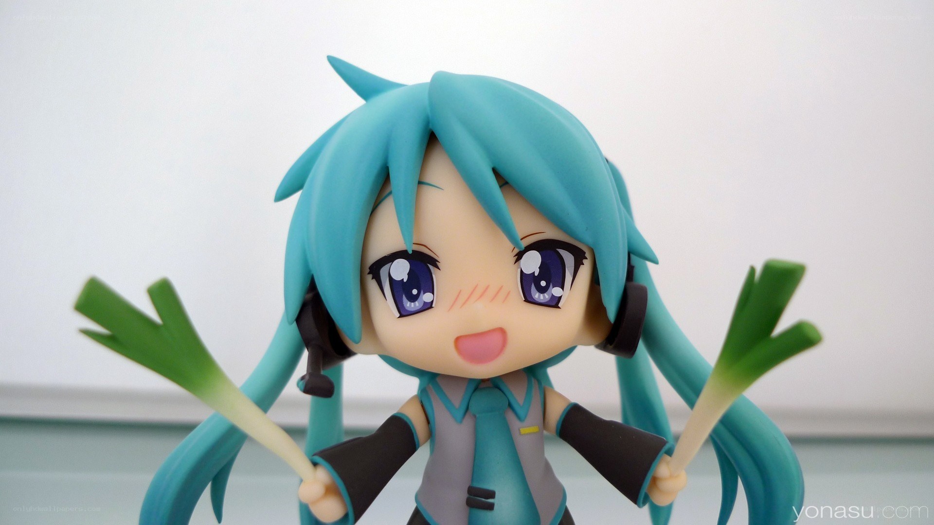 Chibi Hatsune Miku figure