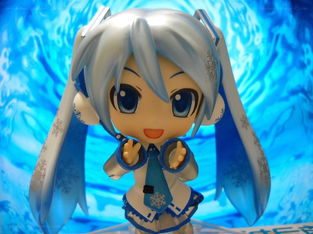 Chibi Hatsune Miku figure