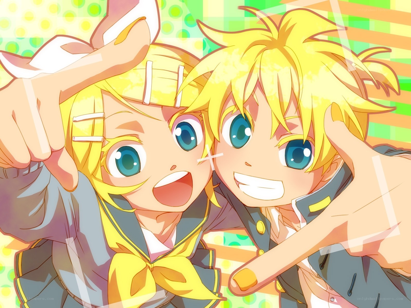 Chibi Vocaloid duo selfie