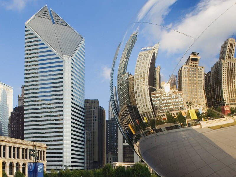 Chicago Cloud Gate Sculpture — Silver, Urban