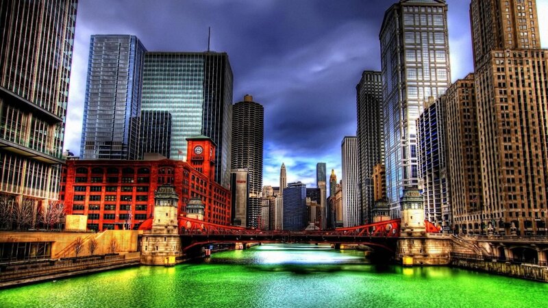 Chicago River and Skyline — Green, Dramatic