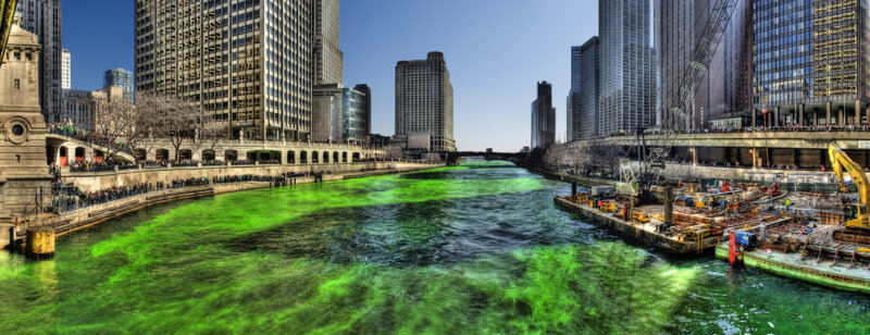Chicago River dyed green