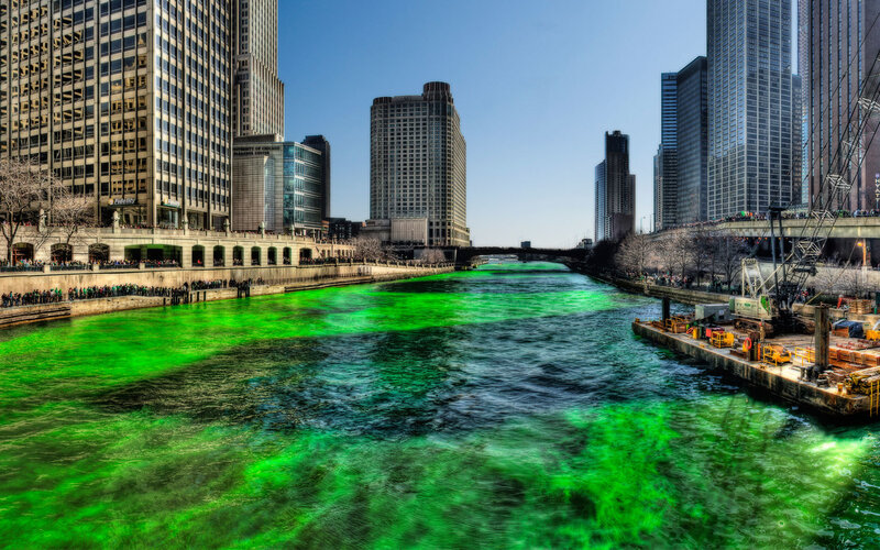 Chicago River dyed green