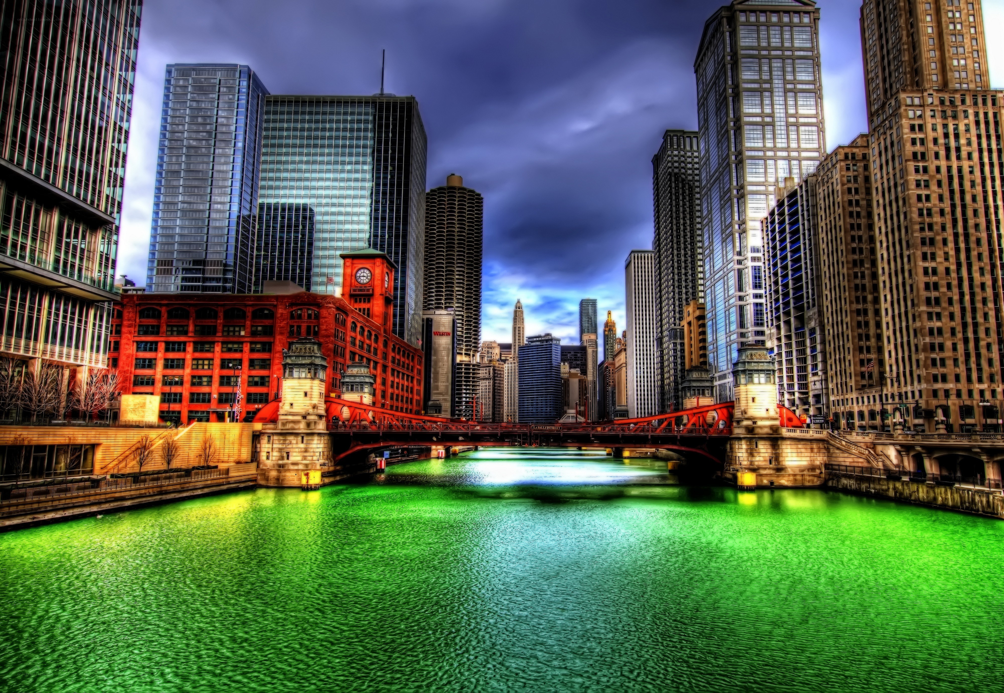Chicago River lit green