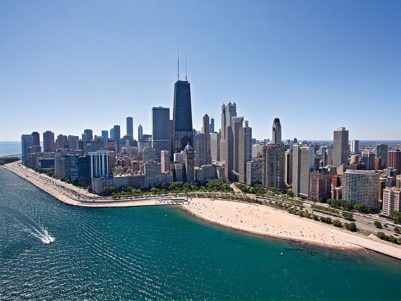 Chicago Skyline and Beach — Blue