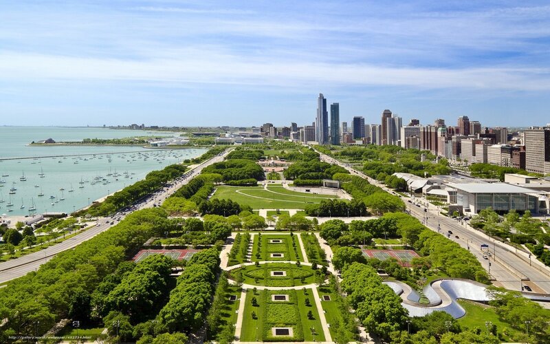Chicago skyline and park view