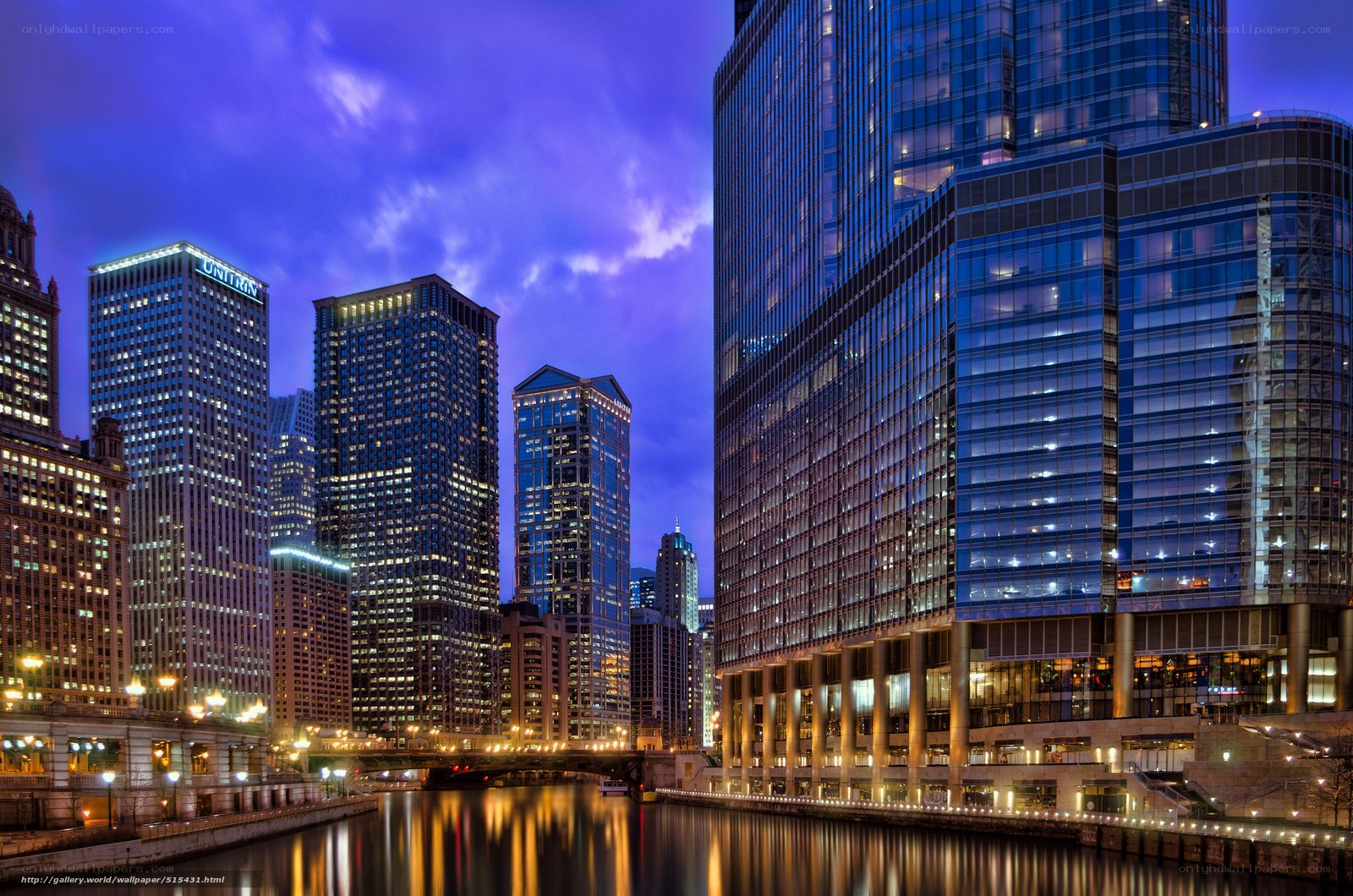 Chicago skyline at dusk
