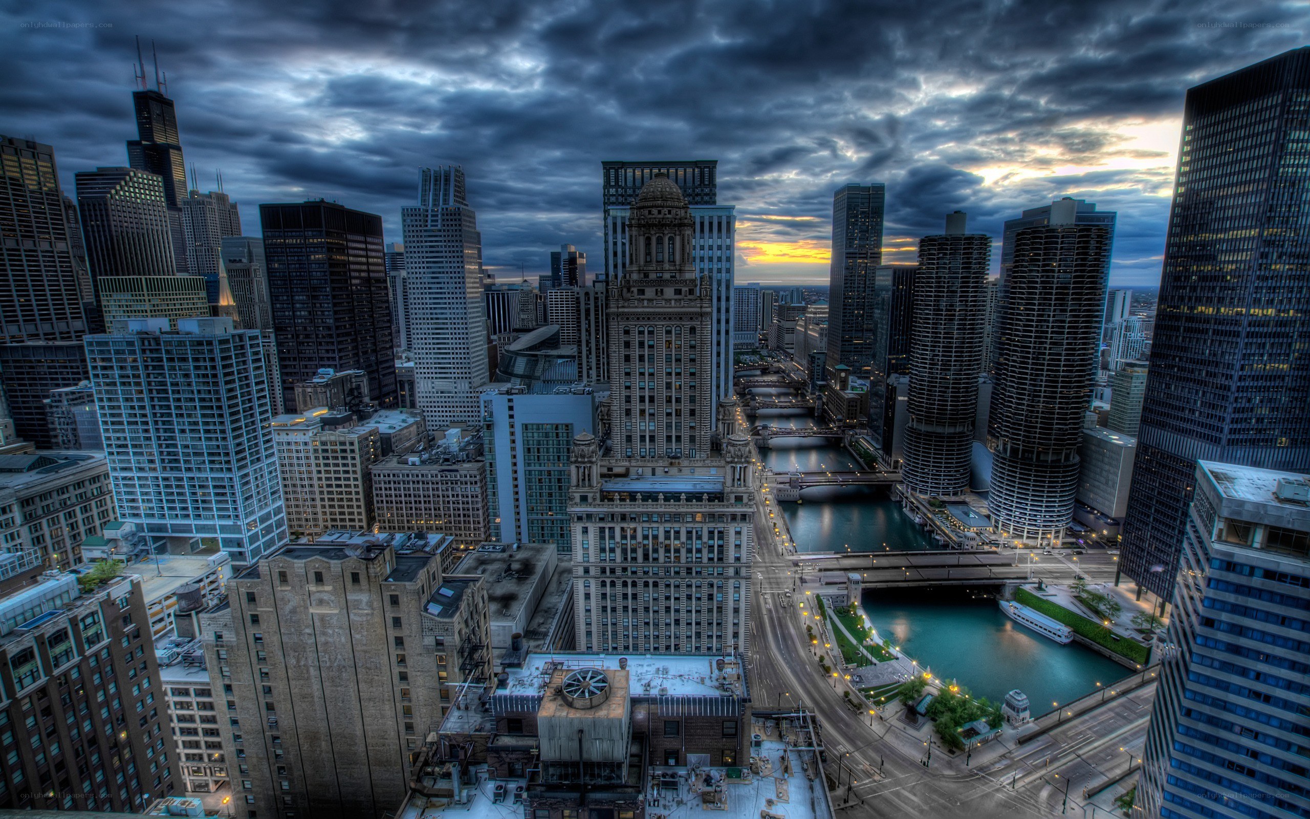 Chicago skyline at dusk