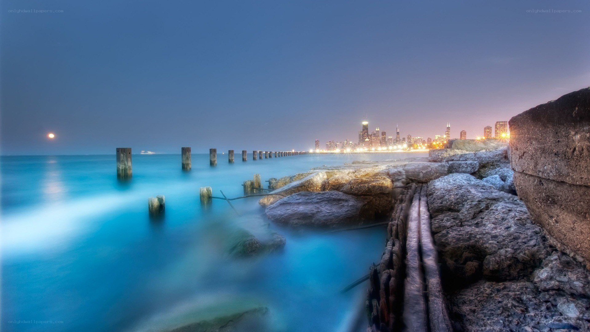 Chicago skyline at dusk