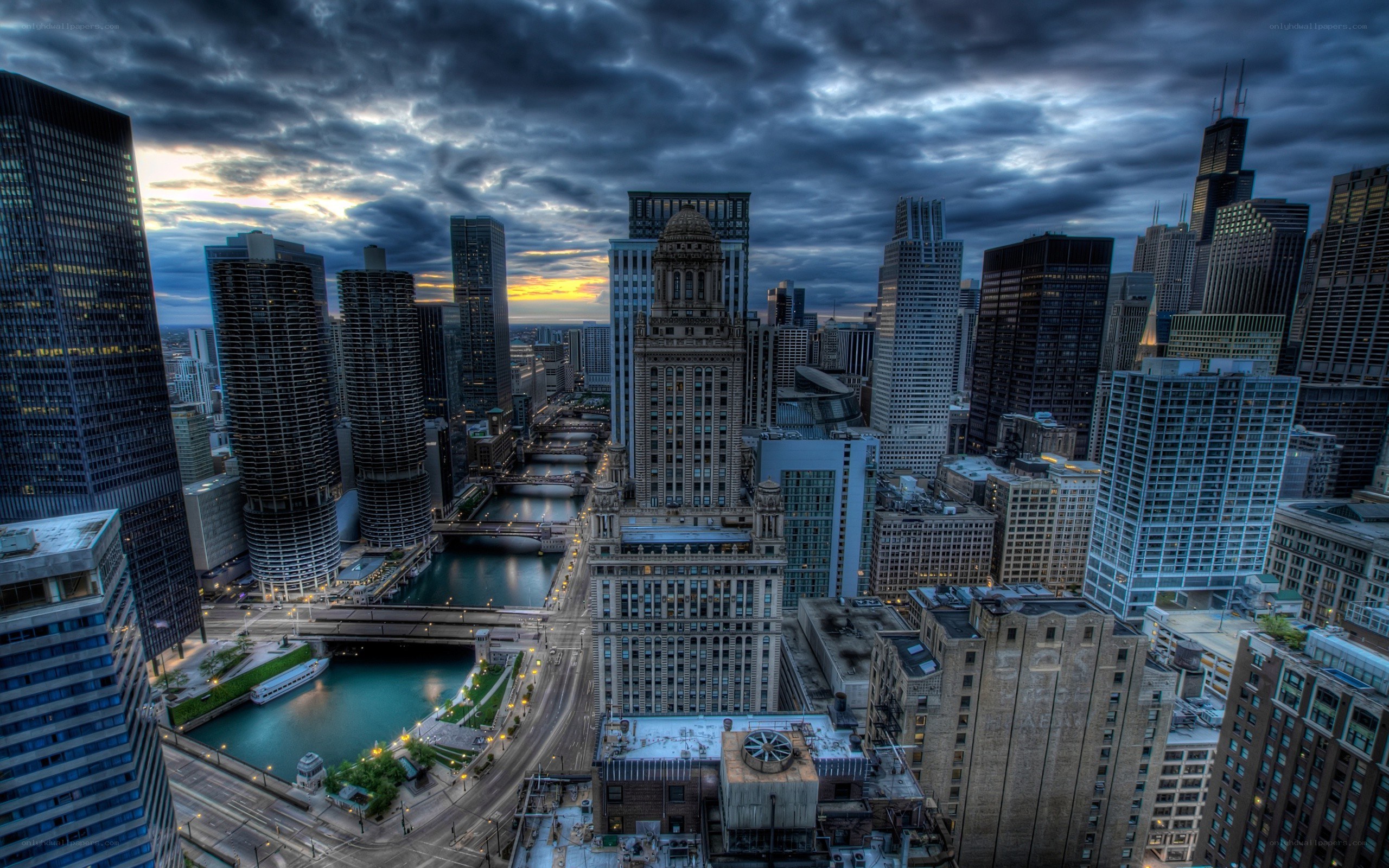 Chicago skyline at dusk