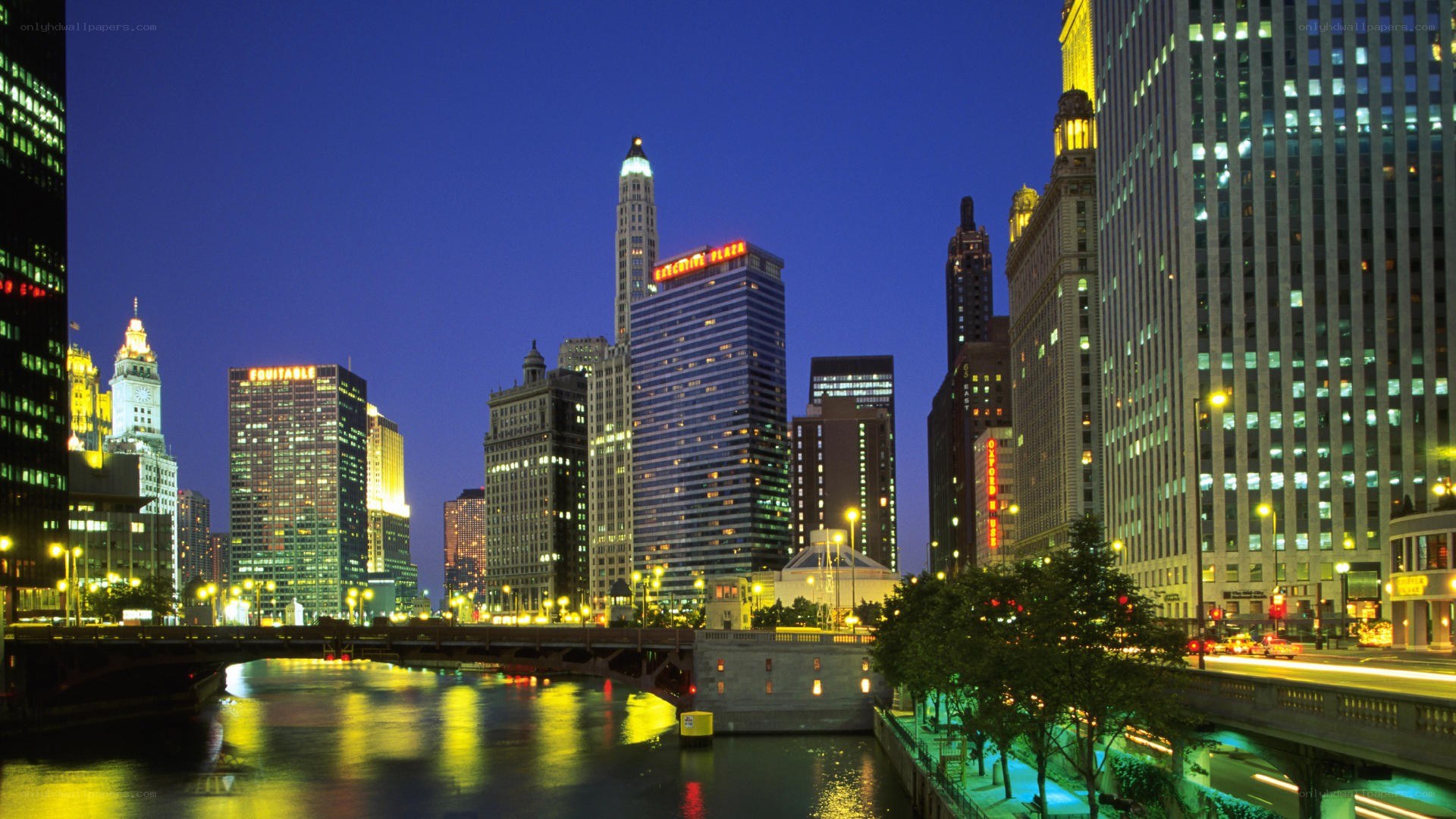 Chicago skyline at dusk